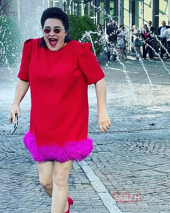 Esra Dermancıoğlu, Milano sokaklarında kendinden geçti! Dans ettiği anları paylaştı
