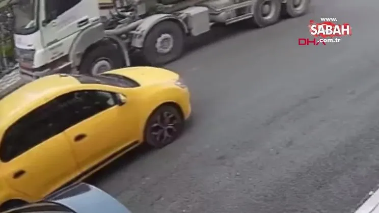 Yolun karşısına geçmek isterken beton mikserinin altında kalıp öldü! Korkunç anlar kamerada | Video