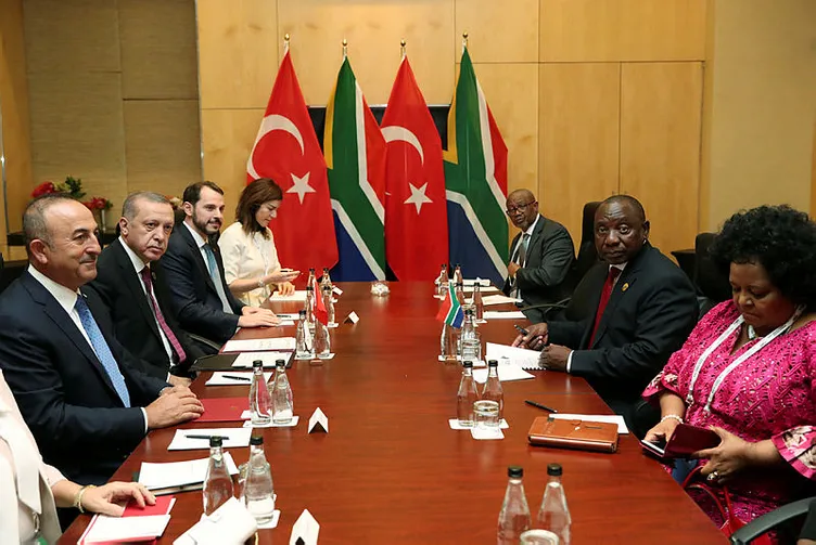 Cumhurbaşkanı Erdoğan, Muhsin Ertuğral ile görüştü