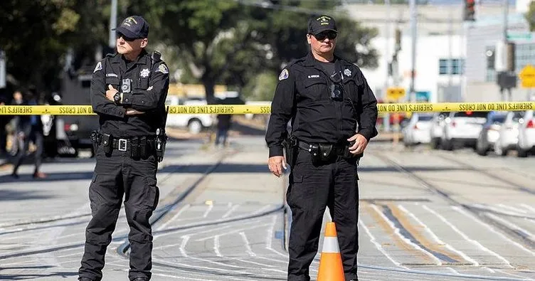 ABD’de silahlı saldırı: 8 ölü