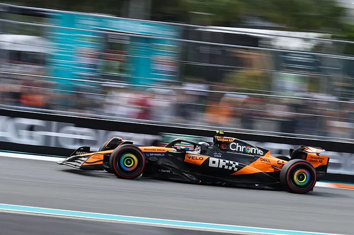 formula-1-miami-grand-prixsinde-sprint-yarisini-lando-norris-kazandi-1746306461235.jpeg