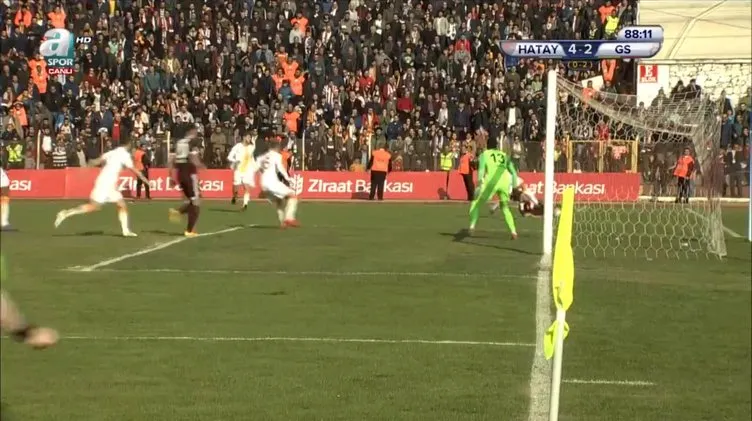 Hatayspor-Galatasaray maçında top çizgiyi geçti mi geçmedi mi