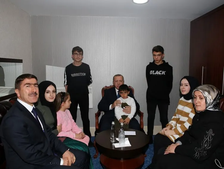 Başkan Erdoğan, Şehit Ahmet Budak'ın eşi ve çocuklarını kabul etti