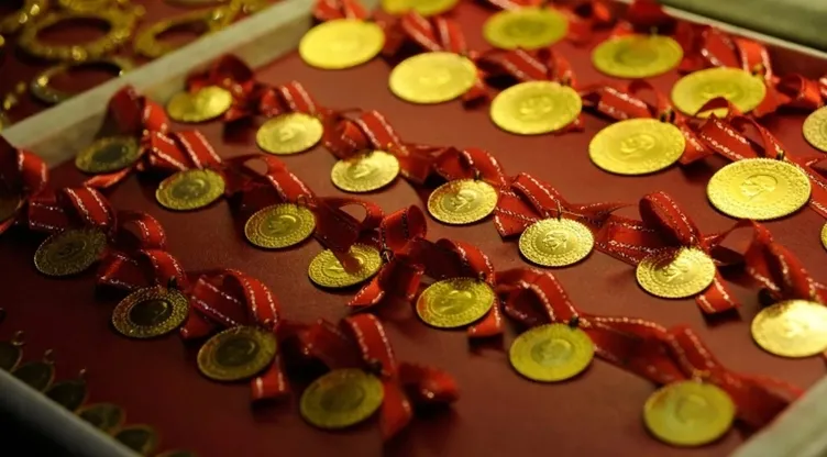 ALTIN FİYATLARI SON DAKİKA! Her gün yeni bir rekor: Gram altın kritik seviyeyi aştı! Çeyrek altın, tam altın, Cumhuriyet altını ne kadar oldu?