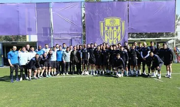 A Milli Futbol Takımı Teknik Direktörü Vincenzo Montella, MKE Ankaragücü’nü ziyaret etti