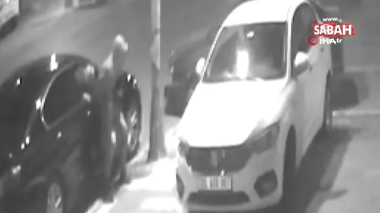 Esenyurt’ta oto fareleri lüks araçların korkulu rüyası oldu: 24 saat içinde 10 lüks aracın gösterge panelini çaldılar | Video