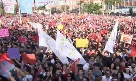 HDP bayraklı CHP mitinginde Mansur Yavaş'tan 'mevsimlik milliyetçilik'
