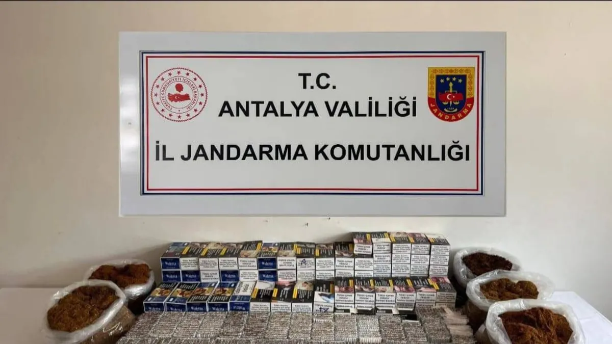 Alanya'da Kaçak Tütün Operasyonu: 2 Gözaltı ve 3 Ton Ele Geçirilen Mal!