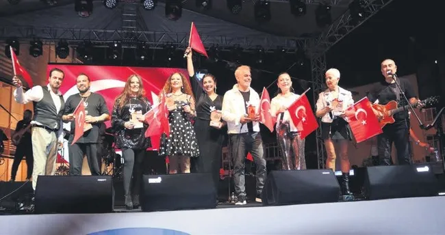 Şimdi 90’lar ile bayram sevinci Şimdi 90’lar ile bayram sevinci