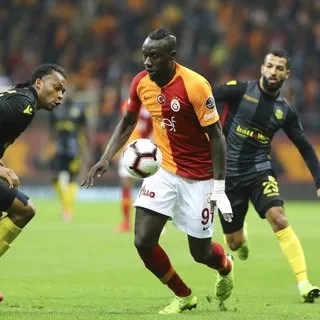 Galatasaray'da transfer rotasını Mbaye Diagne belirleyecek