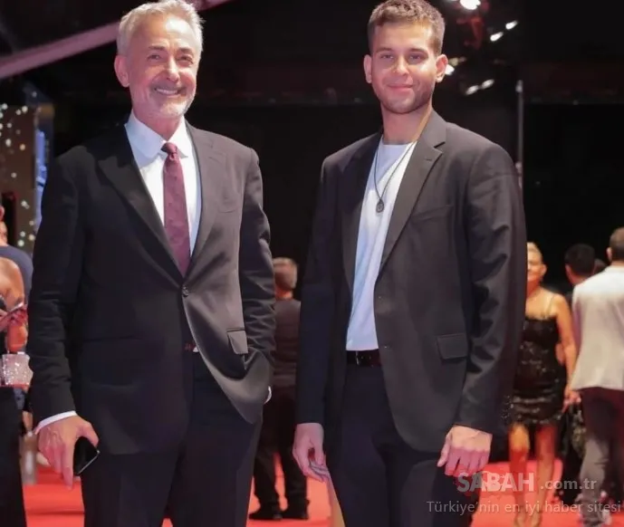 Mehmet Aslantuğ boyunu geçen oğlu Can Aslantuğ’la birlikte festivale katıldı! İşte Mehmet Aslantuğ’un oğlu Can Aslantuğ!