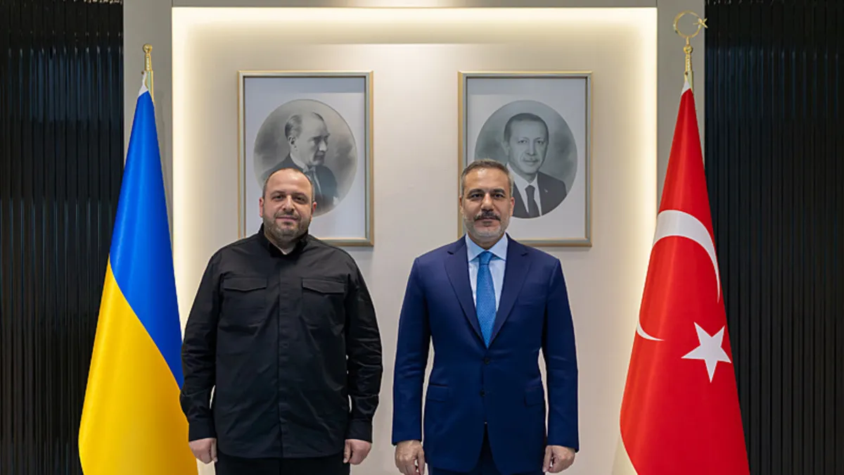 Bakan Fidan, Ukrayna Milli Güvenlik ve Savunma Konseyi Sekreteri ile görüştü Bakan Fidan, Ukrayna Milli Güvenlik ve Savunma Konseyi Sekreteri ile görüştü