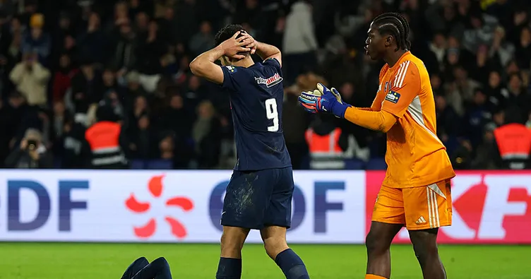 PSG, Fransa Kupası’na erken veda etti!