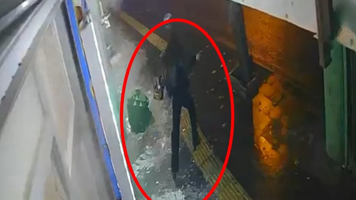 Diyarbakır’da markete patlayıcı madde atıp kaçan 2 şüpheli yakalandı Diyarbakır’da markete patlayıcı madde atıp kaçan 2 şüpheli yakalandı