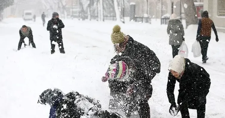 Son Dakika Ankara’da yarın okullar tatil mi? Valilikten kar tatili açıklaması! 12 Ocak Pazartesi Ankara’da okul var mı yok mu?