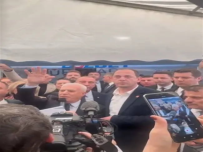 bursa-buyuksehir-belediye-baskani-mustafa-bozbey-saldiriya-ugramisti-eski-chpli-meclis-uyesi-ile-agabeyi-hakki-1767793844273.jpeg Bursa Büyükşehir Belediye Başkanı Mustafa Bozbey'e yumruklu saldırı: Eski CHP’li meclis üyesi ile ağabeyi hakkında karar!