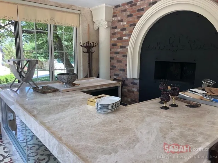 Darbeciler sözde 'Bakanlar Kurulu' masası bile hazırlamış! İşte FETÖ'nün Ankara'daki malikanesi...