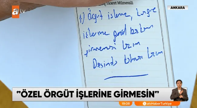 ozgur-ozeli-kursudeyken-elestirdiler-o-not-kameralara-takildi-orgut-islerine-girmemesi-lazim-1792525573941.png Özgür Özel’i kürsüdeyken eleştirdiler: O not kameralara takıldı! “Örgüt işlerine girmemesi lazım”