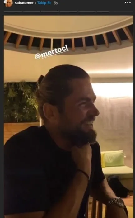 Survivor Mert Öcal ve Saba Tümer'in buluşması gündeme oturdu! Bu kadar güzelliği daha fazla...