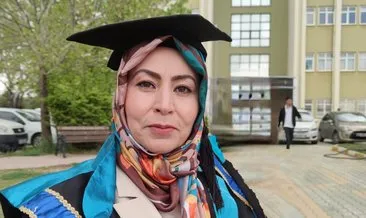 Gurbet’in okuma azmi: 48 yaşında üniversite hayalini gerçekleştirdi... Okumaya, öğrenmeye devam edeceğim #konya