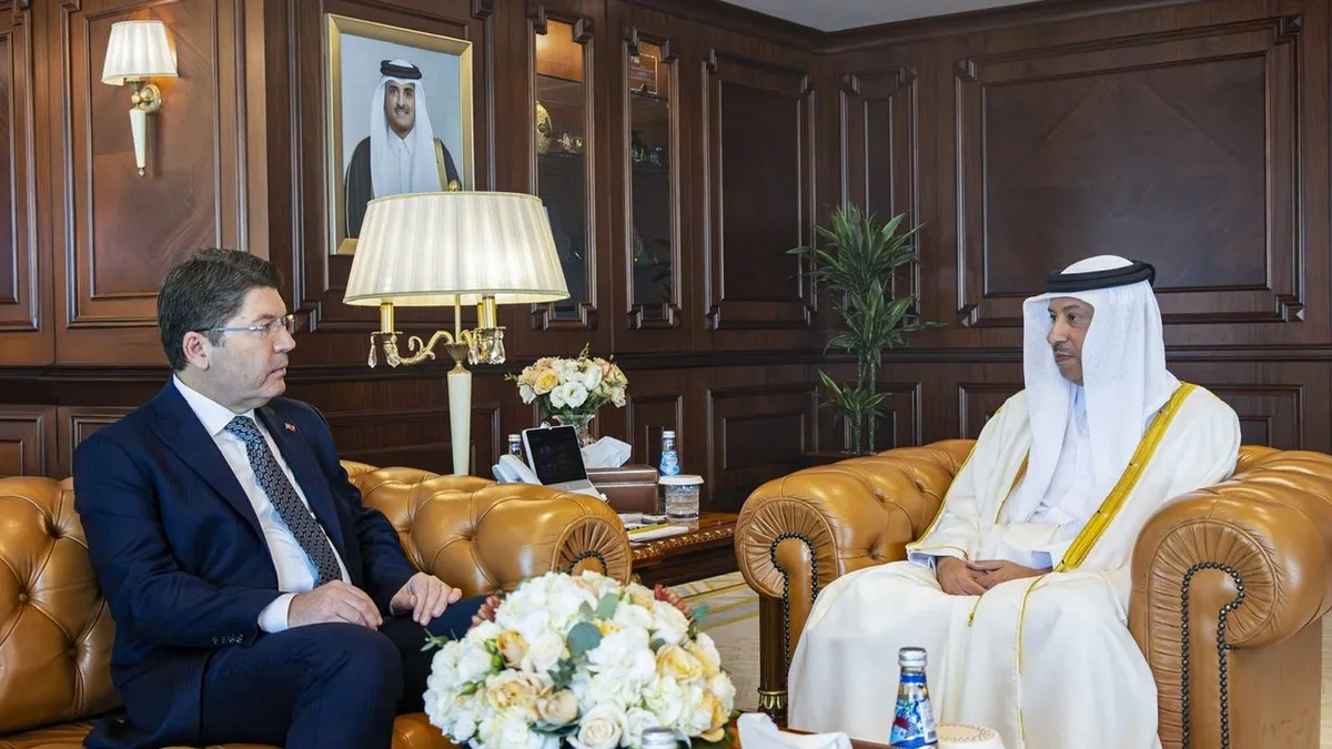 Adalet Bakanı Yılmaz Tunç, Katar Başsavcısı Al Nuaimi ile bir araya geldi Adalet Bakanı Yılmaz Tunç, Katar Başsavcısı Al Nuaimi ile bir araya geldi