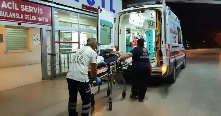 Adana’da minibüs, şarampole devrildi: 7 yaralı