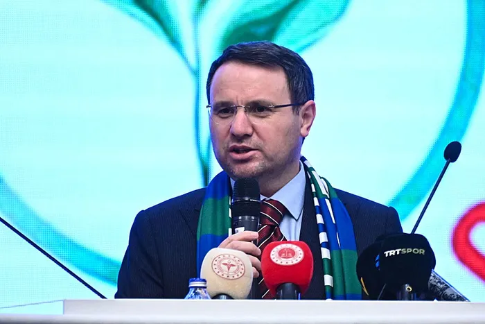son-dakika-adalet-bakani-akin-gurlekten-ozgur-ozelin-iftiralarina-yalanlama-yasal-surecleri-derhal-baslatiyoru-1773753612824.jpg SON DAKİKA | Adalet Bakanı Akın Gürlek'ten Özgür Özel'in iftiralarına yalanlama: Yasal süreçleri derhal başlatıyorum