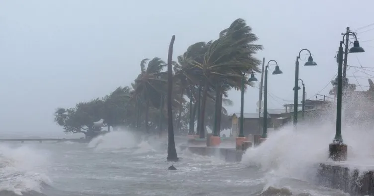 Porto Riko’da şiddetli yağış hayatı durdurdu