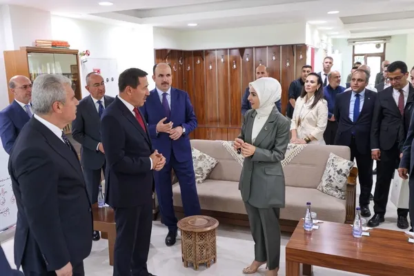 aile-ve-sosyal-hizmetler-bakani-goktas-turkiyenin-en-buyuk-engelli-aktif-yasam-merkezinin-acilisini-yapti-1784220787728.jpg