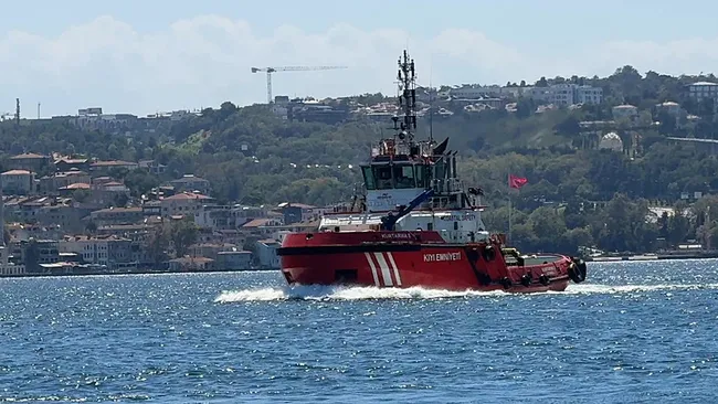 bogazici-yuzme-yarismasinda-akilalmaz-olay-rus-yuzucu-kayboldu-arama-calismalari-baslatildi-1756126345558.jpeg Boğaziçi yüzme yarışmasında akılalmaz olay! Rus yüzücü Nikolai Svechnikov kayboldu! Arama çalışmaları sürüyor