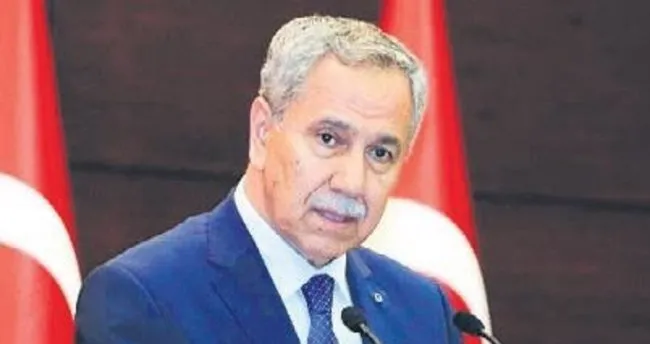 Bülent Arınç YİK üyeliğinden istifa etti