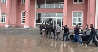 Ağrı'da motorlu taşıtlar sınavında kopya operasyonu: 8 gözaltı #agri