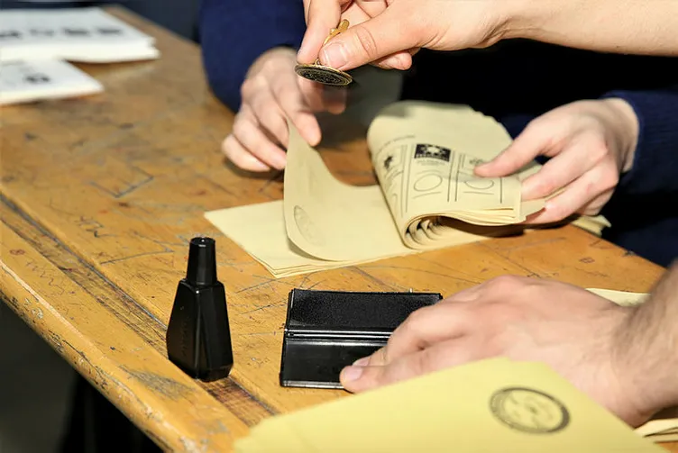 Türkiye sandık başında! 57 milyon seçmen tercihini yapıyor