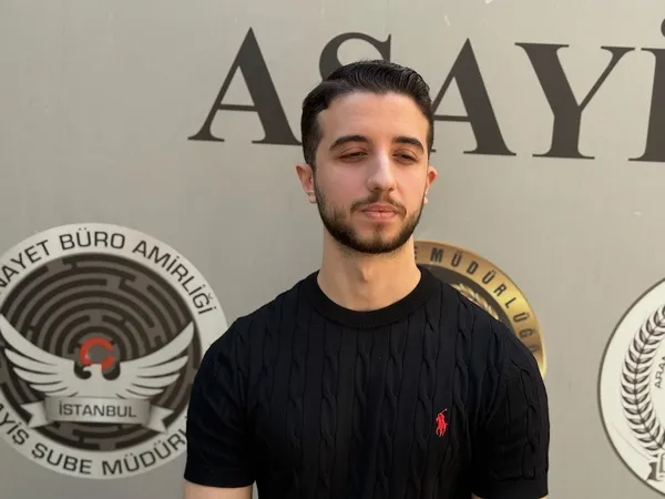 bayrampasada-kuyumcuda-soygun-girisimi-gercek-altinlarin-yerine-sahteleri-alip-gitti-1791028742228.jpg