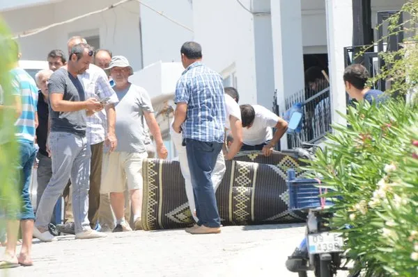 Arda Turan Bodrum'da namaza durdu
