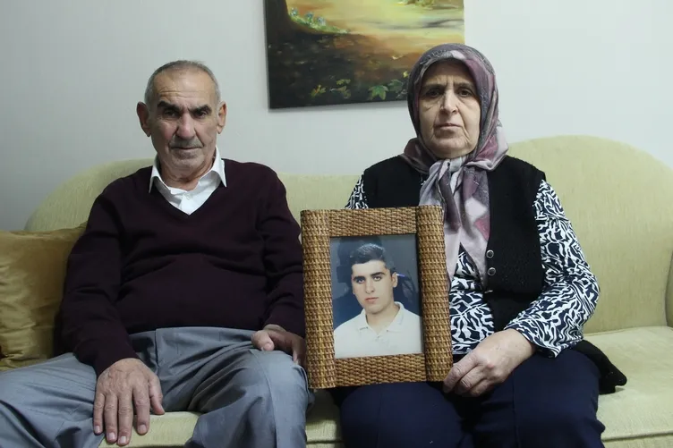 İzmir’de 22 yıllık gizemli olay: Evinin önünden arabaya bindirildi sır oldu!