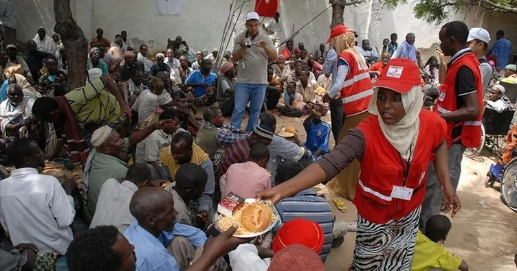Türk Kızılay Somali’de her gün 3 bini aşkın kişiye sıcak yemek dağıtıyor
