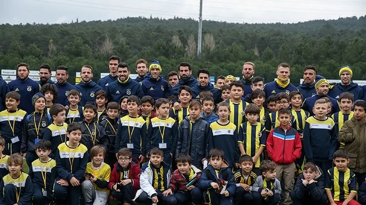 Fenerbahçe’de yolcular belli oldu!
