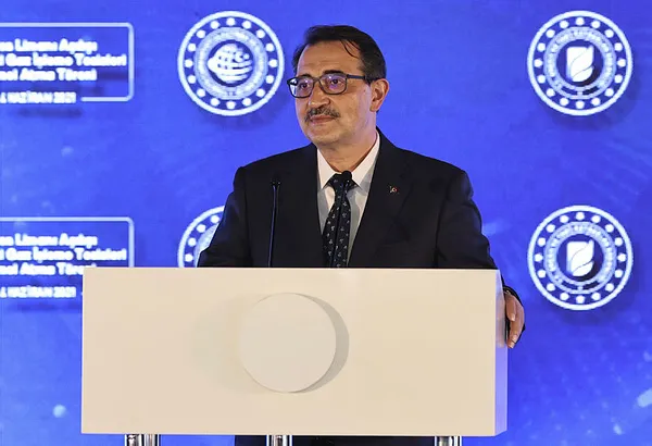 toplam-dogal-gaz-rezervi-turkiyenin-kac-yillik-ihtiyacini-karsilayacak-bakan-donmez-acikladi-1622839544156.jpg