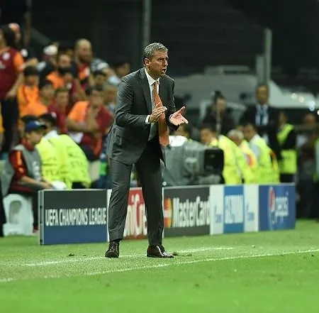 Galatasaray'da hoca arayışları başladı