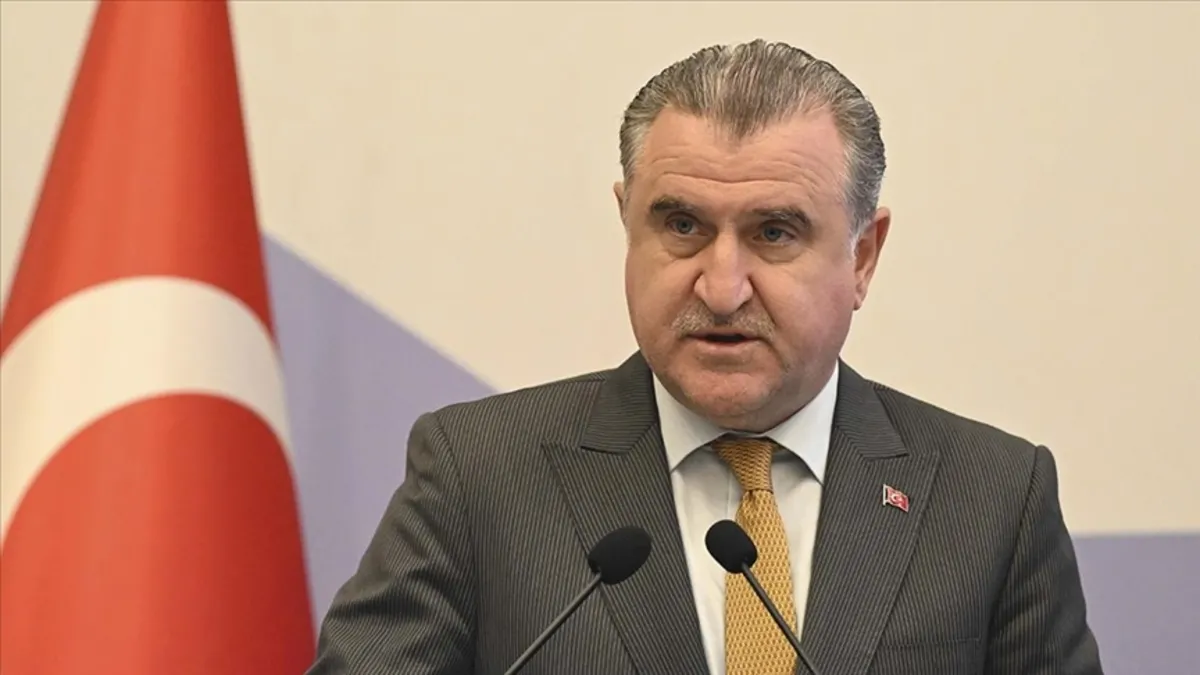 Gençlik ve Spor Bakanı Osman Aşkın Bak: Tekrar ayağa kalkıp yeni turnuvalarda ülkemizi temsil edecekler Gençlik ve Spor Bakanı Osman Aşkın Bak: Tekrar ayağa kalkıp yeni turnuvalarda ülkemizi temsil edecekler