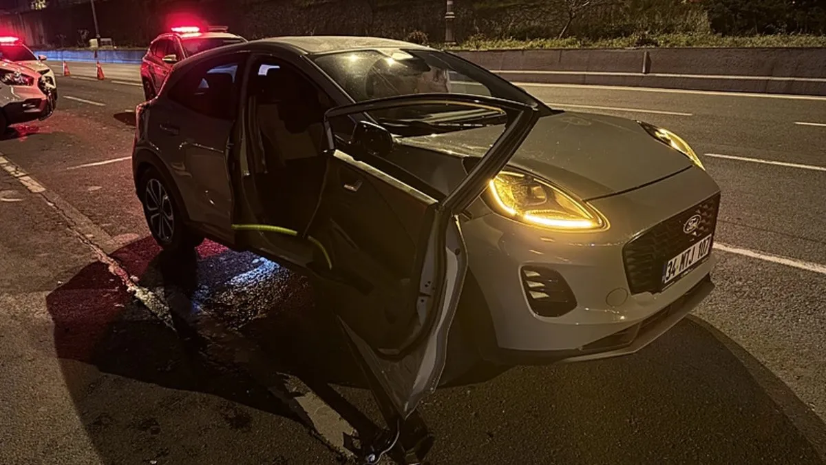Kazaya yardım etmek için duranlara araç çarptı! 2 kişi öldü, 4 kişi yaralandı