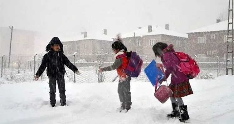Erzurum’da bugün okullar tatil mi? 11 Mart okullar tatil olacak mı, Erzurum Valiliği’nden kar tatili açıklaması geldi mi, hangi ilçeler tatil?