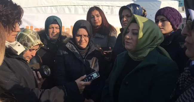 ak parti erzurum il kadin kollari