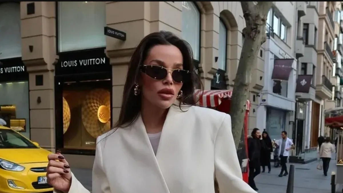 Son dakika: Sosyal medya fenomeni Ezgi Fındık hakkında yakalama kararı! Son dakika: Sosyal medya fenomeni Ezgi Fındık hakkında yakalama kararı!