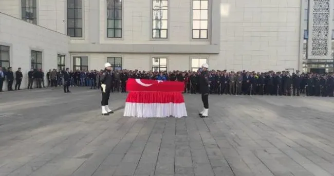 Ankara’da acı olay: Mahalle bekçisi Halil Kara şehit oldu Ankara’da acı olay: Mahalle bekçisi Halil Kara şehit oldu