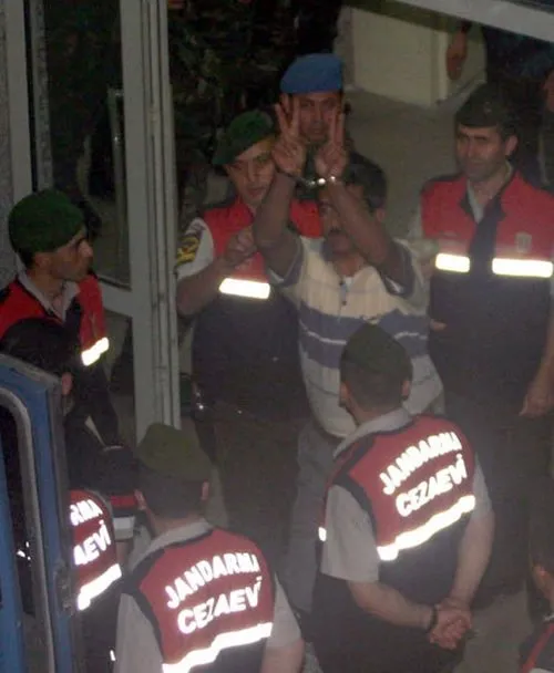 Çıldırtan işaret