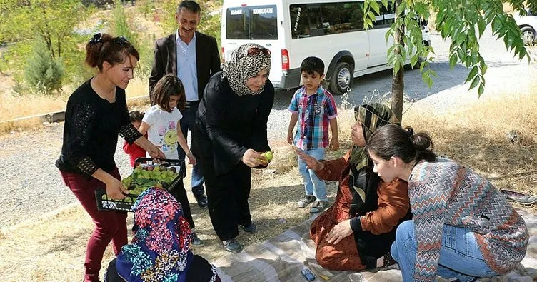 Bitlisli anne ve çocuklar unutulmaz bir gün yaşadı