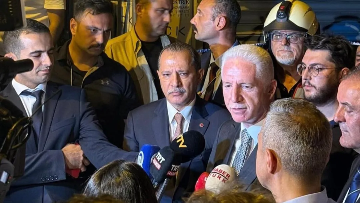 İstanbul Valisi Davut Gül ve Emniyet Müdürü Yıldız olay yerinde
