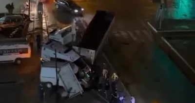 Ambulansın da karıştığı zincirleme kazada 4 kişi yaralandı #mardin